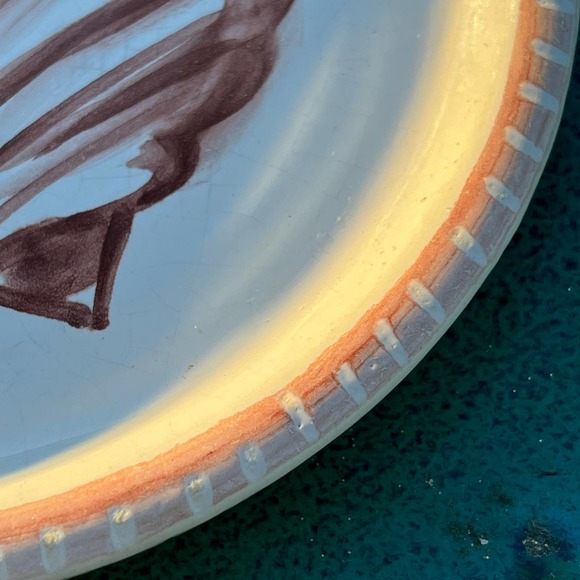 Brown & White Pottery Dish with Sea Shell in Center and Carved Edges - Picture 7 of 10